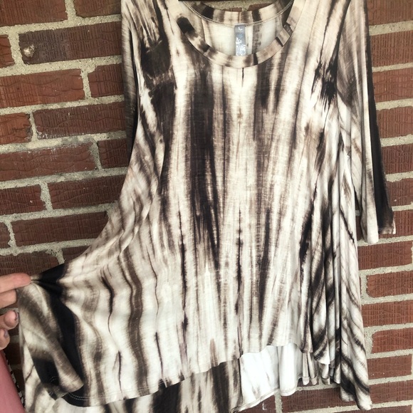 Shirt - Picture 2 of 3